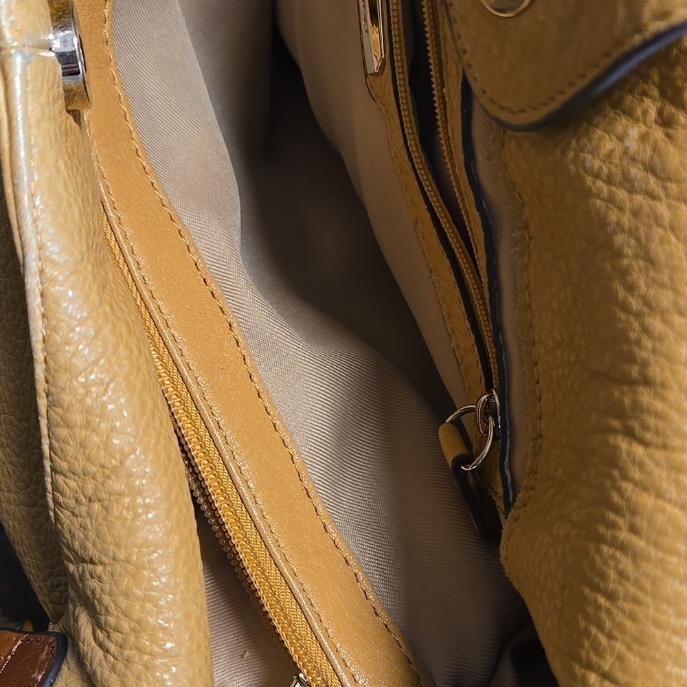 B Makowsky Elegant Tan Leather Tote Bag Hobo Bag With Braided Handles Footed - Picture 6 of 9